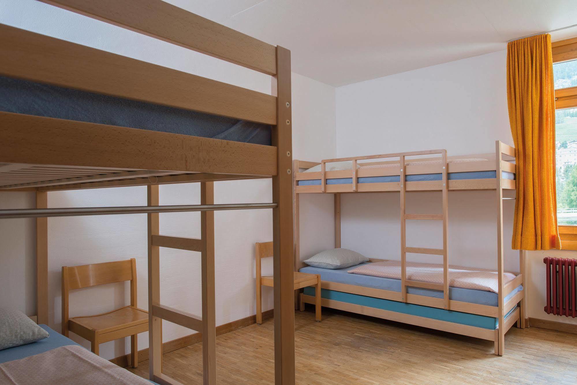 Hostel Youth Pontresina